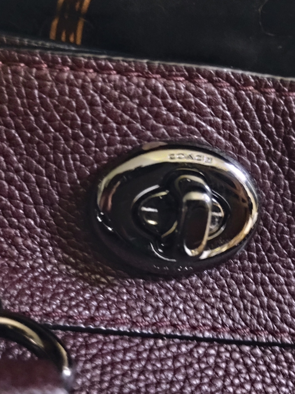 Coach Leather Shoulder Bag Chocolate Brown With 2 Lrg Separate Compartments. - Picture 6 of 14